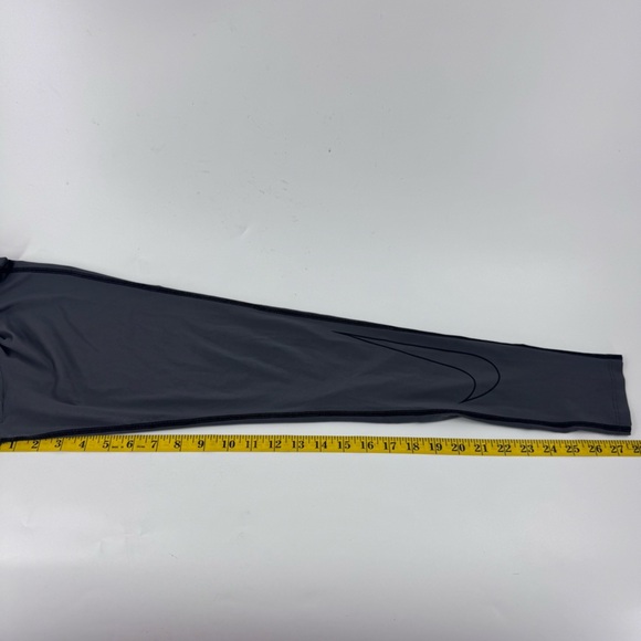 Nike Pro Dri Fit Compression pants in Gray and Black - Picture 8 of 9